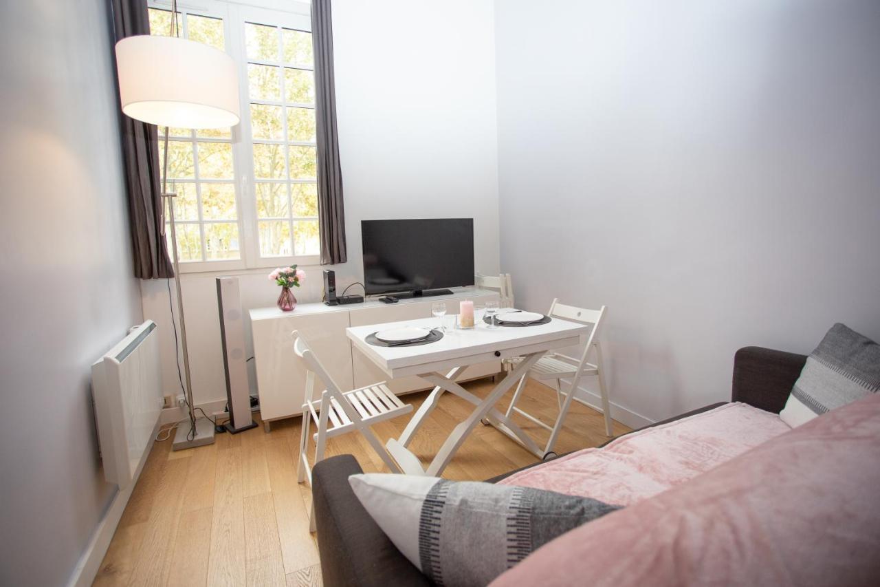 Le Duplex Apartment Versailles Exterior photo