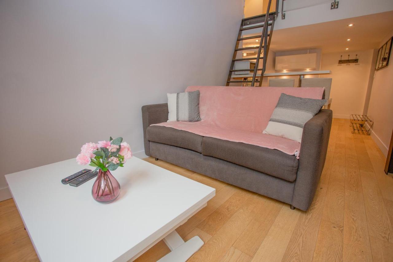 Le Duplex Apartment Versailles Exterior photo